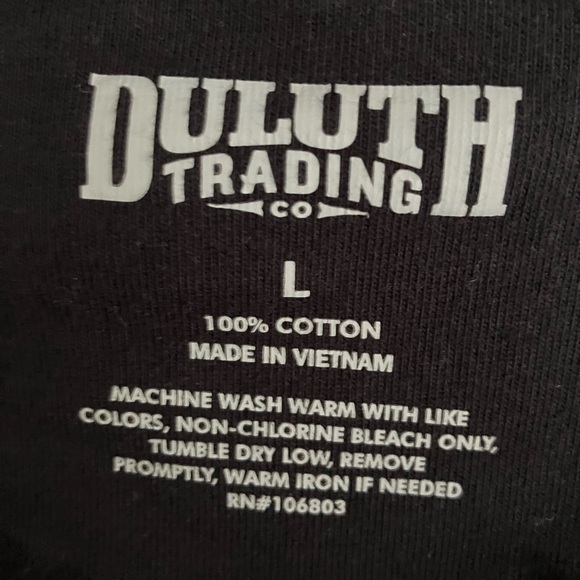 Duluth trading Co short sleeve Tee navy chest pocket moderate weight crew neck L - Picture 2 of 6